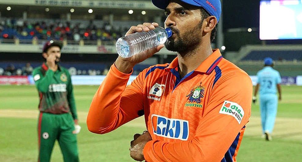 ৫০ রানের পাঠ: সিরাজের সিম, শ্রীলঙ্কার ফ্রন্ট ফুট আর একটা অপরীক্ষিত টপ অর্ডার ৫০ রানের পাঠ: সিরাজের সিম, শ্রীলঙ্কার ফ্রন্ট ফুট আর একটা অপরীক্ষিত টপ অর্ডার
