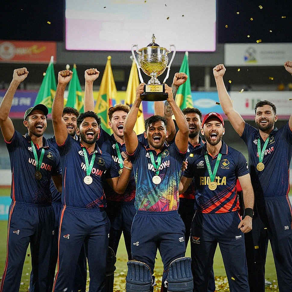 সাতাশ কোটি আর একটা গোছানো স্যুটকেস: ফ্র্যাঞ্চাইজি ট্রান্সফার উইন্ডোর আসল খাতা সাতাশ কোটি আর একটা গোছানো স্যুটকেস: ফ্র্যাঞ্চাইজি ট্রান্সফার উইন্ডোর আসল খাতা