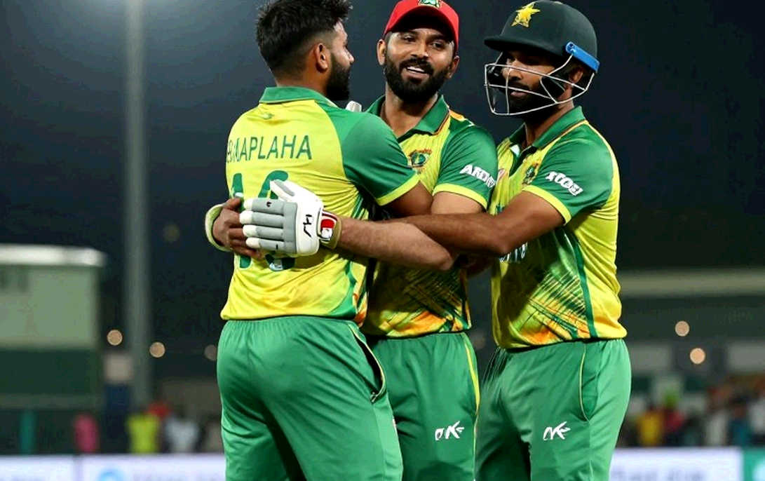 Two Innings, 52 Runs in a Day: The Match History Never Called a Test Two Innings, 52 Runs in a Day: The Match History Never Called a Test