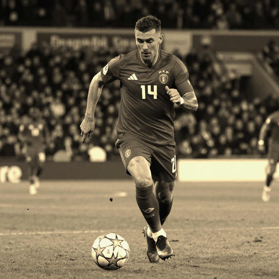 ব্যালন ডি'অর: মুলারের পছন্দ আর ট্রফির খাতার মধ্যেকার ফাঁক ব্যালন ডি'অর: মুলারের পছন্দ আর ট্রফির খাতার মধ্যেকার ফাঁক